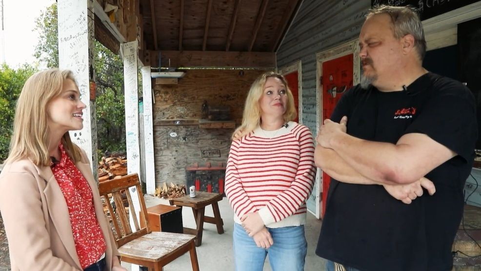 Owners, Paul and Aleshia Whitlow, share their Skully's story with Amazing America's Katherine Page. (Amazing America)