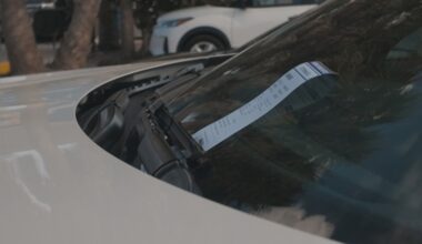 Private beach lots accused of ticketing cars before paid time is up