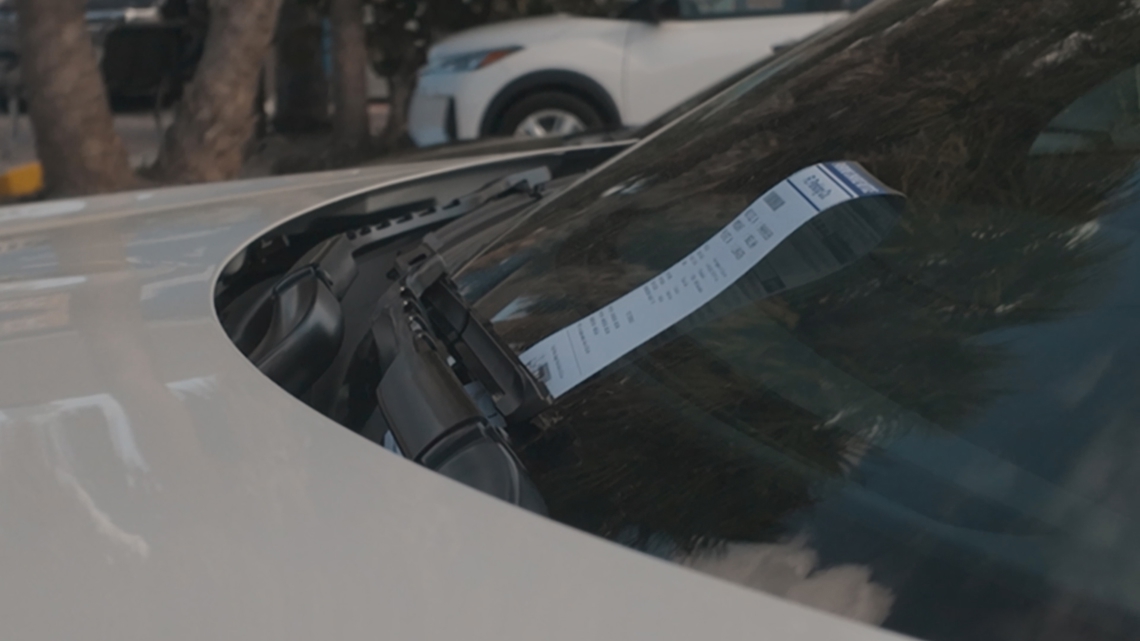 Private beach lots accused of ticketing cars before paid time is up