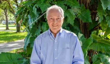 Daniel L. Pals, professor of religious studies and history, was recognized for his years of service to the University with the James W. McLamore Outstanding Service Award presented by the University of Miami Faculty Senate.