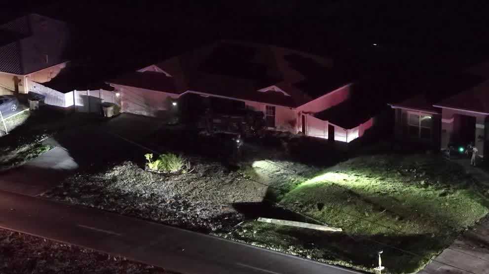 Driver on the run after crashing into power pole, knocking out power in Cape Coral neighborhood