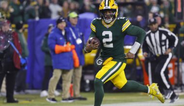 Malik Willis runs for a touchdown