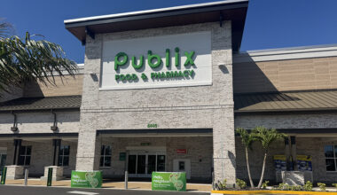 Publix store front Saint Petersburg