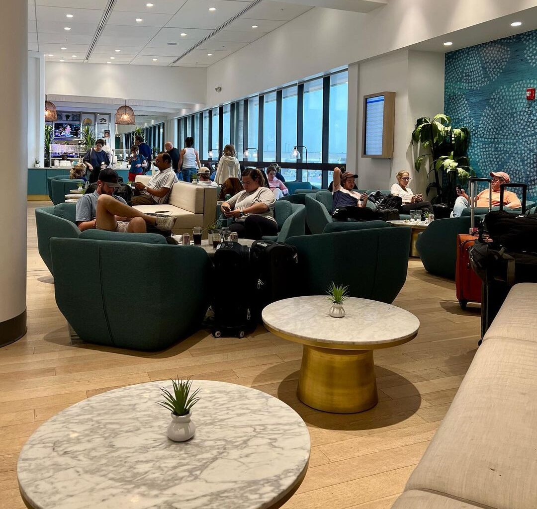 This Tiny Amex Lounge In Fort Lauderdale Had A 150-Person Wait List — Travelers Will Queue For Anything Labeled Premium