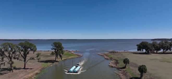 The race to save a dying lake in Central Florida
