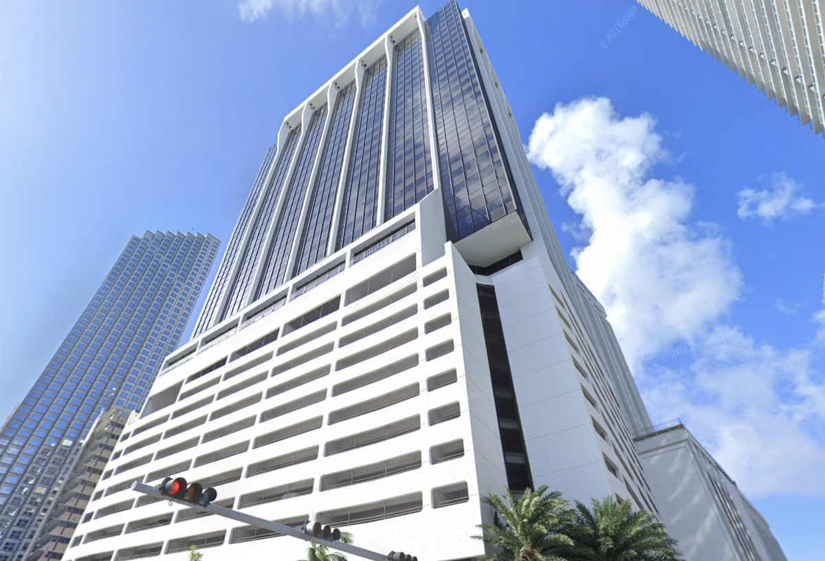 Moishe Mana Buys Miami Office Tower For $110M