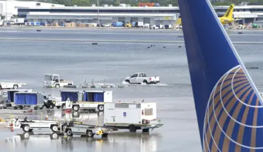 Man arrested for bomb threat on JetBlue flight at Fort Lauderdale Airport