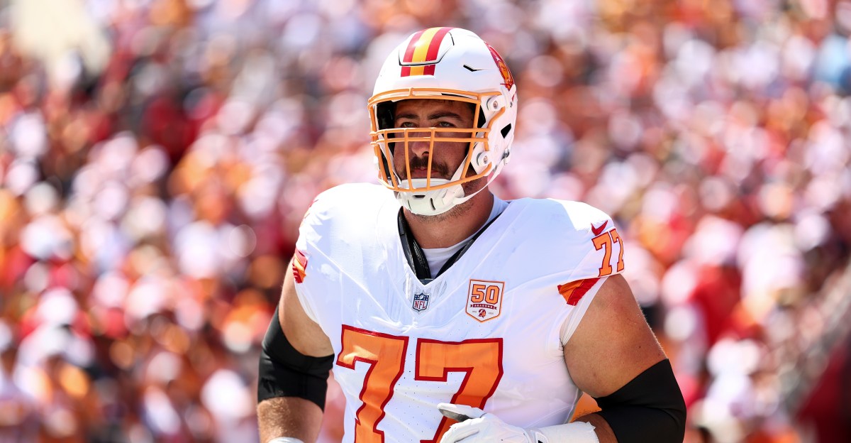 NFL free agency update: Miami Dolphins sign Charlie Heck as Week 2 begins