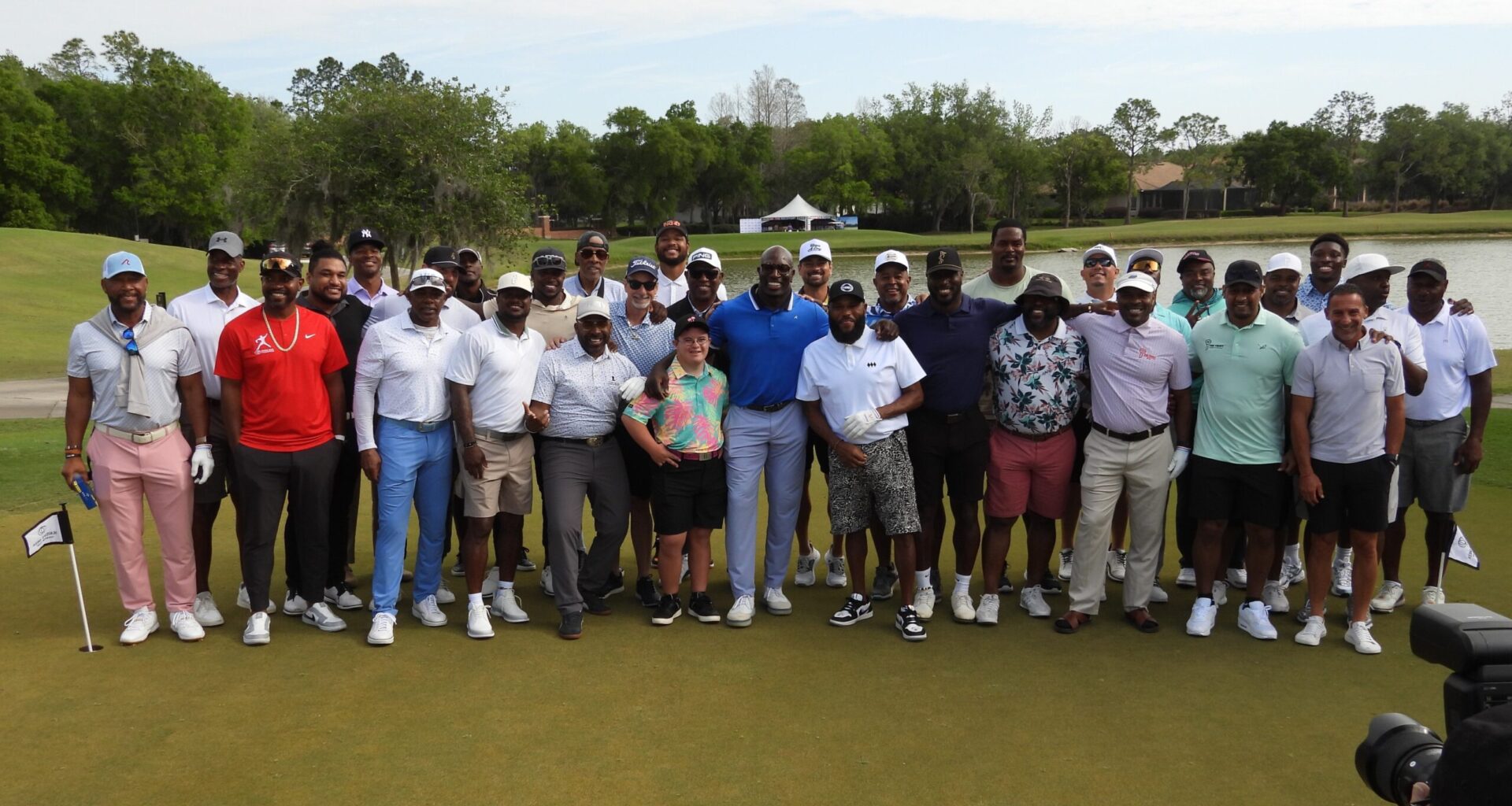 Tampa wrestling star hosts celebrity golf tournament for a cause