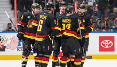 Pettersson scores twice to reach 200 NHL goals, Canucks defeat Panthers