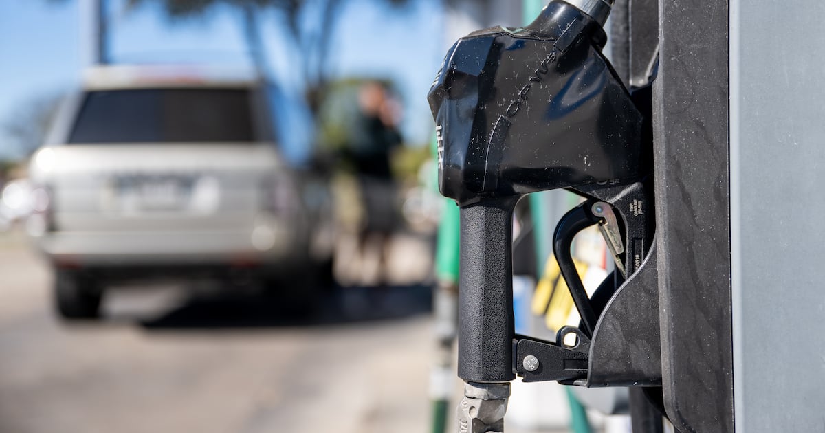 Central Florida Gas Prices Surge to $3.49 per gallon