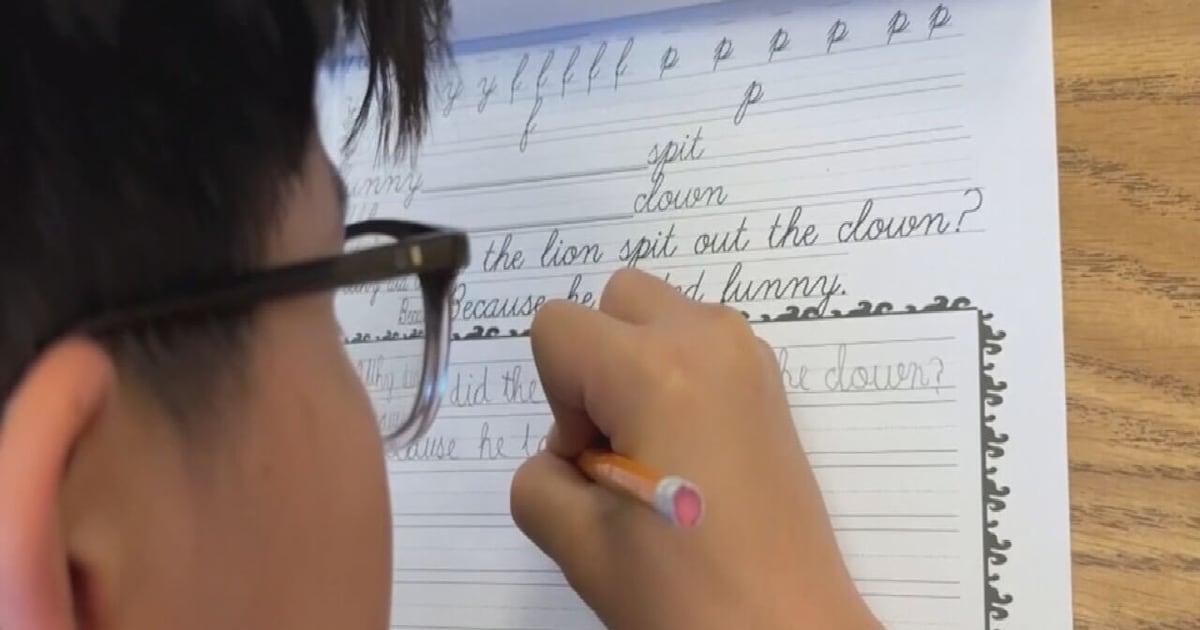Florida cursive writing bill: What it means for students
