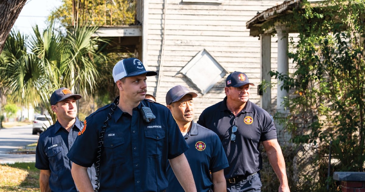 JFRD and the Red Cross install smoke alarms, conduct fire safety checks for residents – Action News Jax