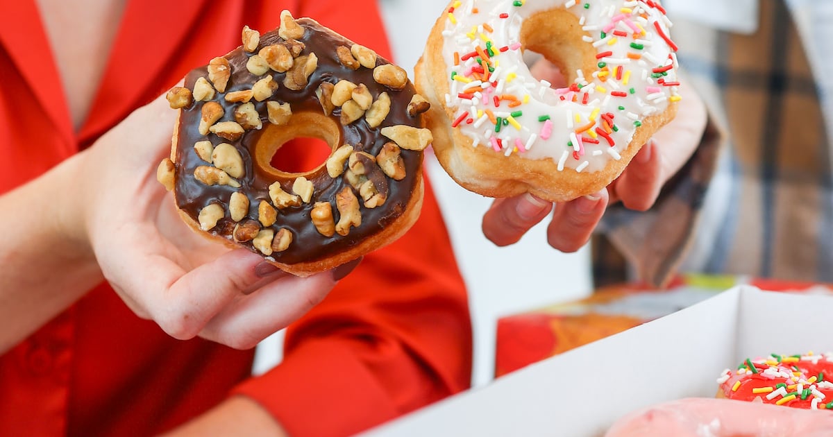 Shipley Do-Nuts Orlando reopens with community event