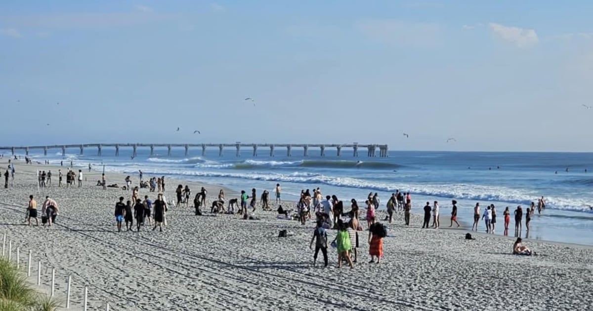 Jacksonville Beach paid parking returns March 6