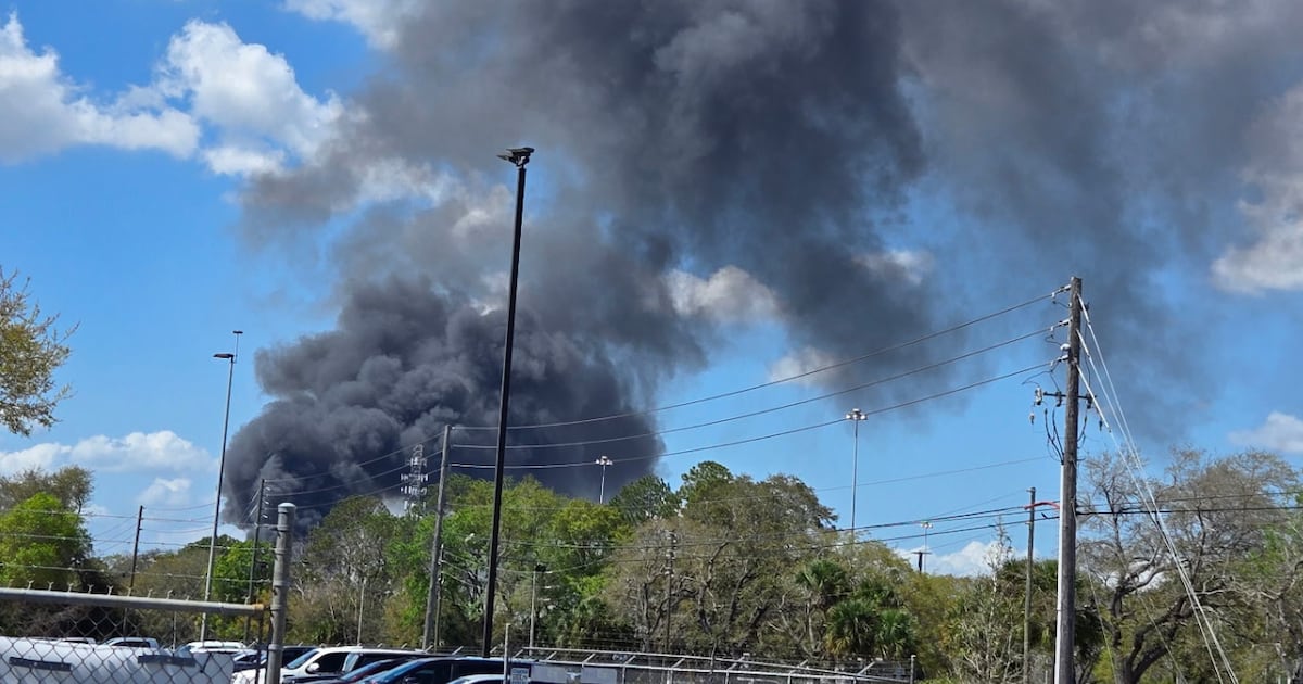 Crews battle blaze in Orange County, Florida