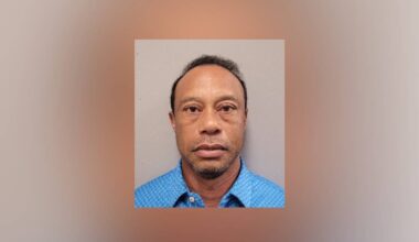 Tiger Woods charged with DUI after rollover crash in Florida - WSB-TV Channel 2