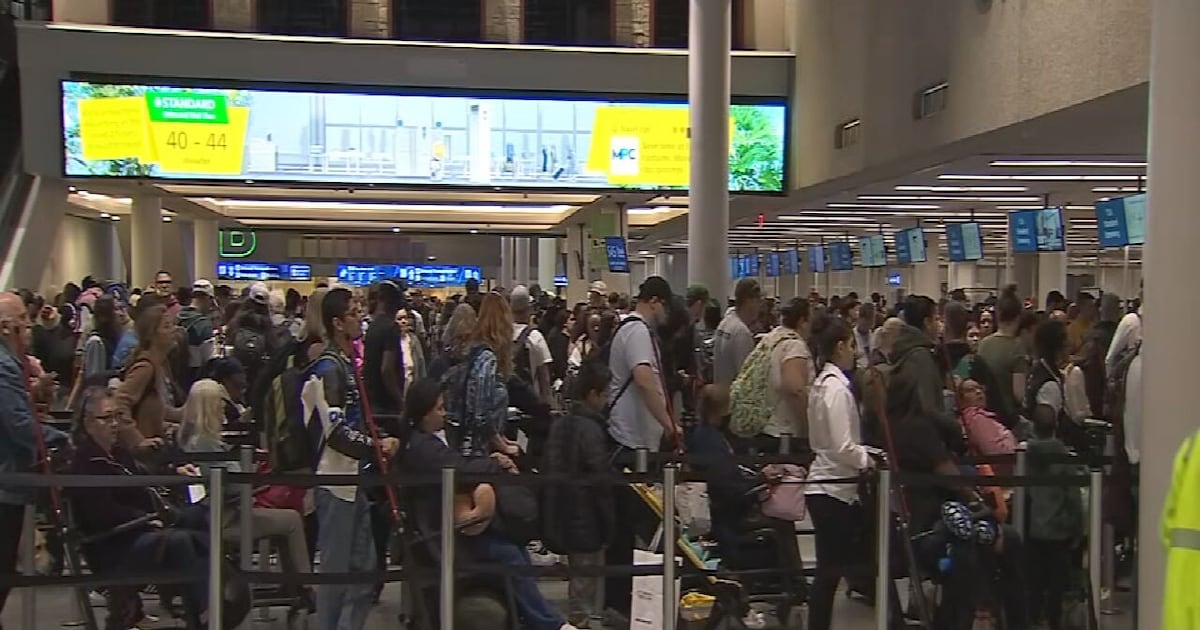 Orlando airport wait times spike amid spring break travel
