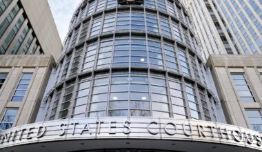 Federal authorities arrest lobbyist on extortion charge