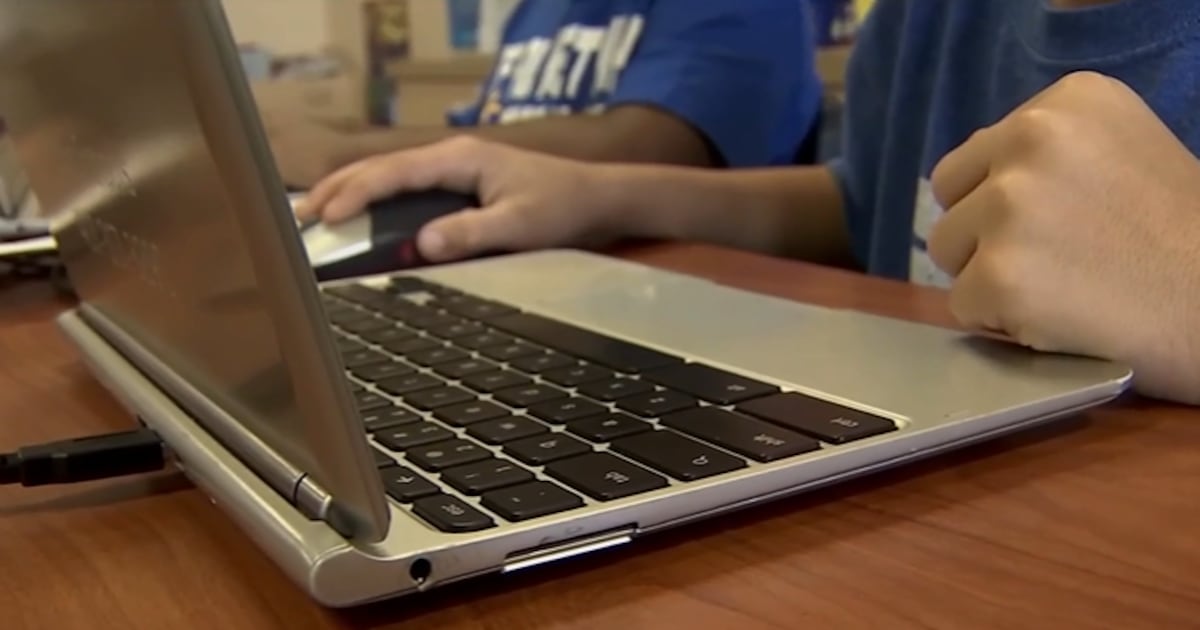 Orange County schools weigh AI integration into class