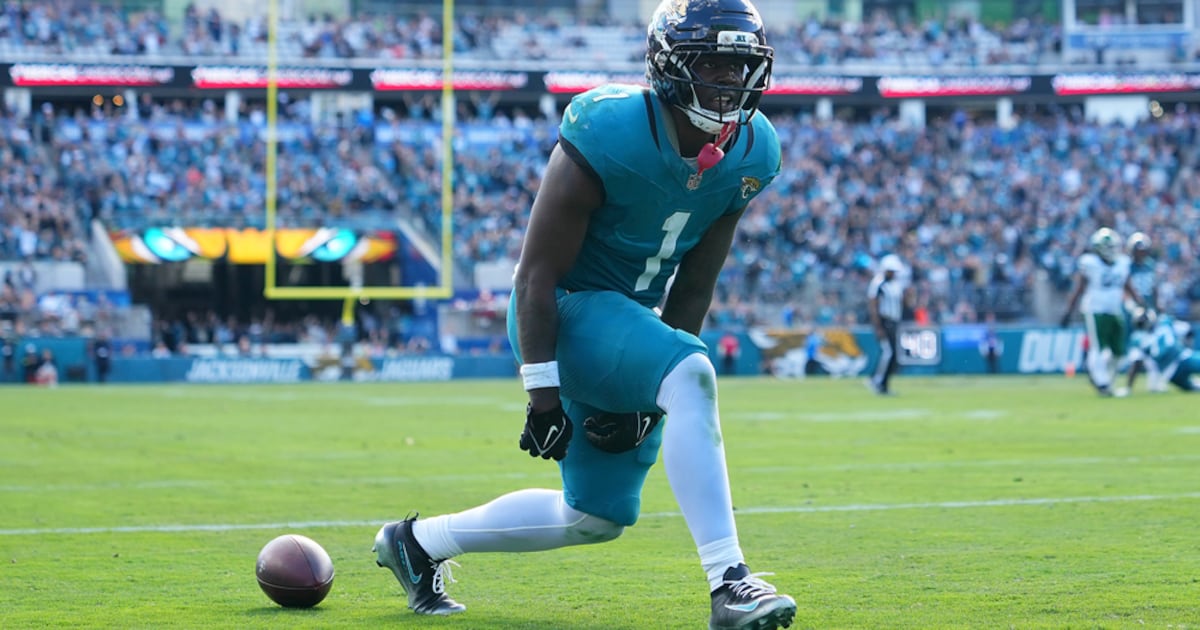 Jaguars’ running back Travis Etienne to sign with the Saints, reports say – Action News Jax