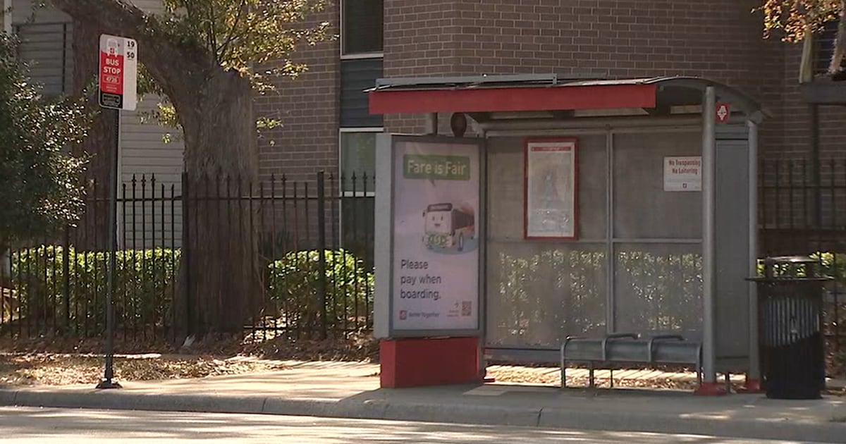 Man grazed by gunshot after argument at a University Blvd. bus stop – Action News Jax