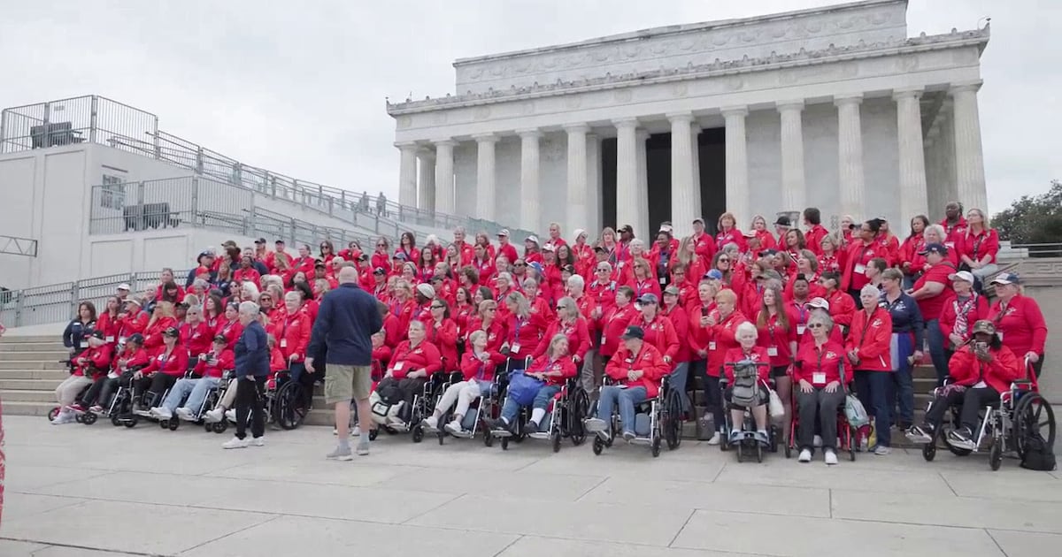 Florida senator honors 121 female veterans on special Honor Flight – WFTV