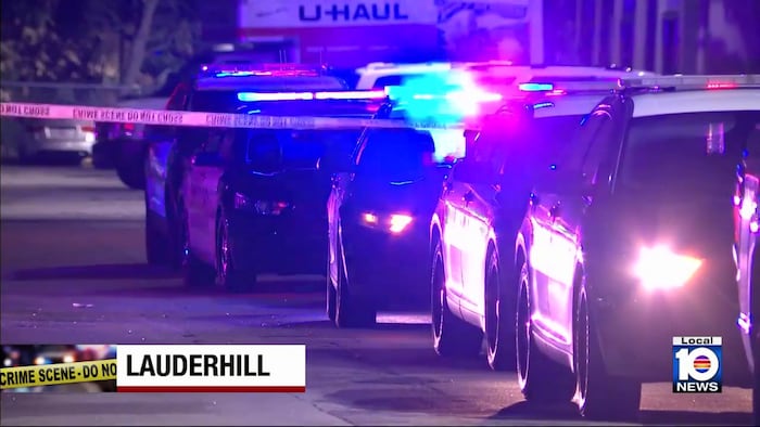 2 hospitalized after double shooting at Lauderhill shopping plaza