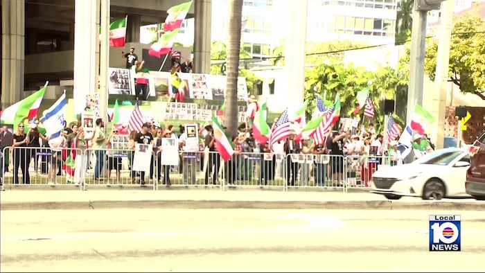 South Florida Iranians rally behind Reza Pahlavi as uncertainty grows over Iran’s leadership