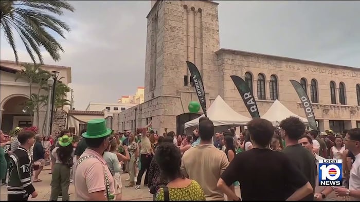 Crowds pack Miracle Mile for annual St. Patrick’s Street Festival in Coral Gables
