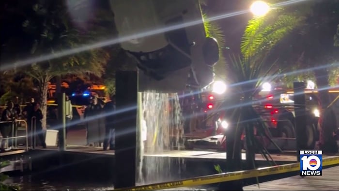 Videos show law enforcement during chase, crews pulling out stolen van after fatal crash in Broward