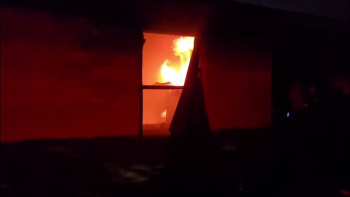 Crews extinguish early morning apartment fire in El Portal