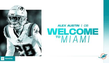 Dolphins sign Austin