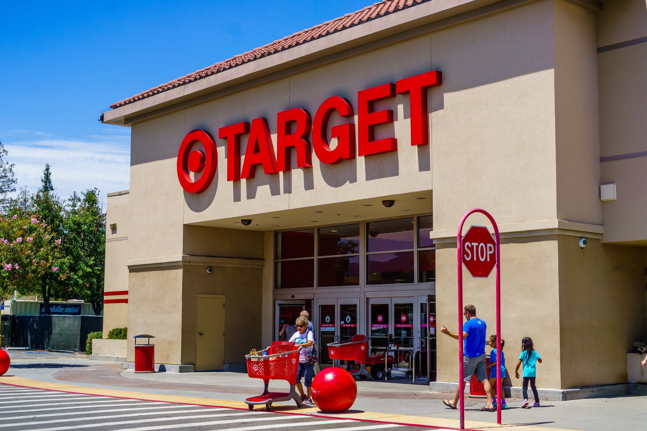 A Florida man was arrested after allegedly using taco seasoning packets as a ploy to steal thousands of dollars’ worth of trading cards from Target