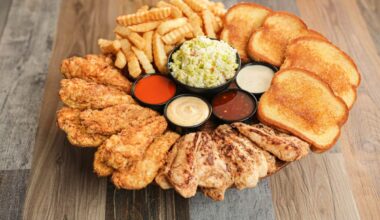 Hand-Breaded Chicken Tenders Opening in St. Petersburg