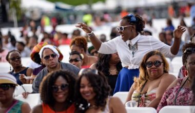 Photo of the crowd at Jazz in the gardens festival