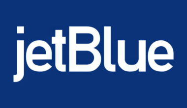 JetBlue holds ‘Fly Like a Girl’ event at Fort Lauderdale