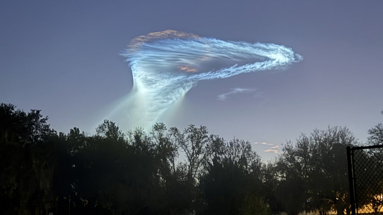 A “jellyfish” effect was seen in Lakeland, Fla. after a rocket launch. (Courtesy: Sue Nelson)