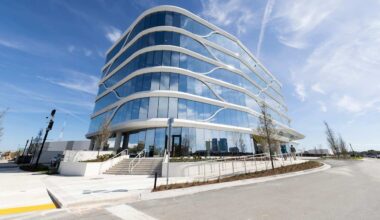 Jaguars Cut Ribbon on New Business Headquarters at One Tower Court