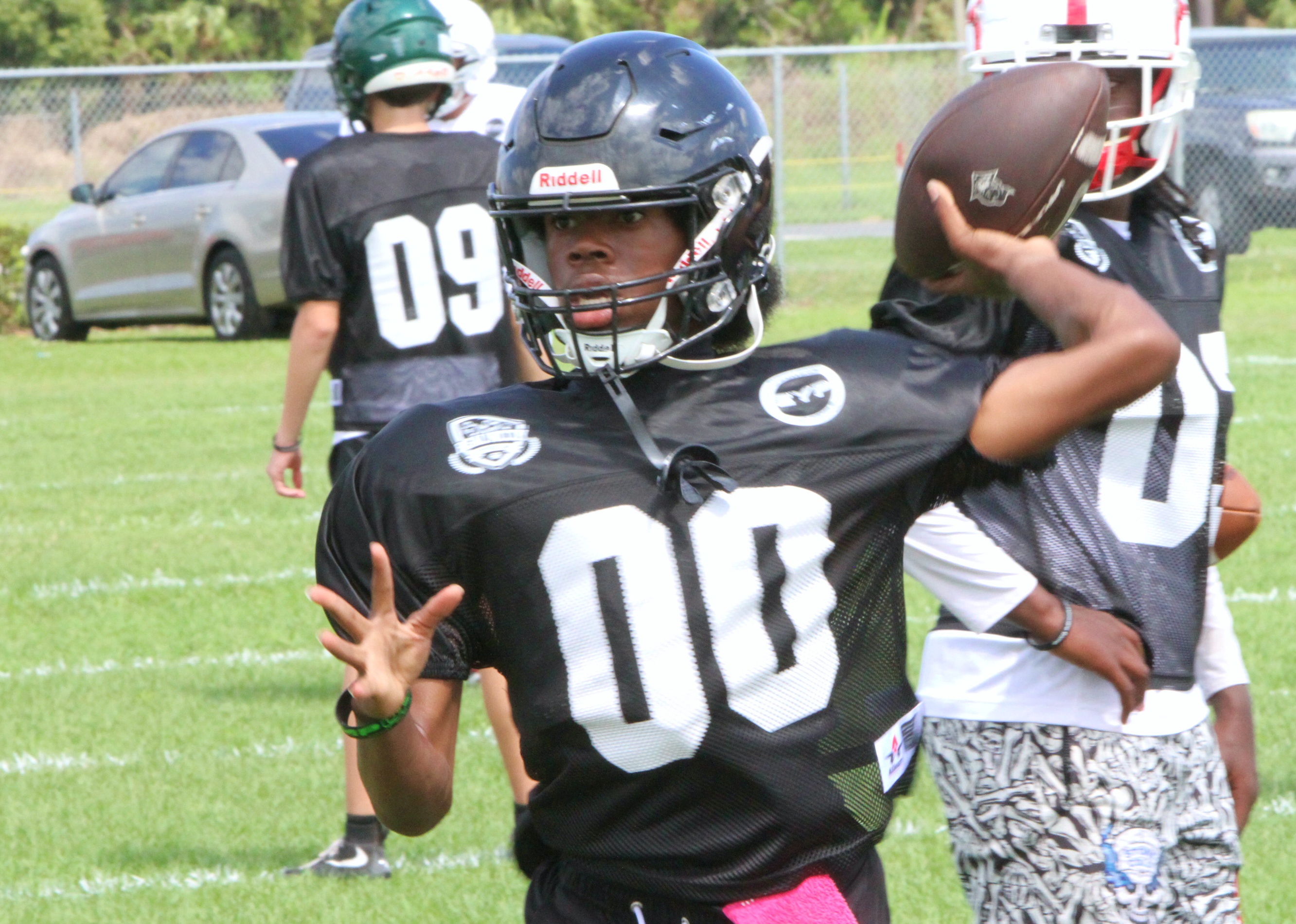 Leesburg 2030 quarterback Kyron Green at the Real McCoy Exposure...