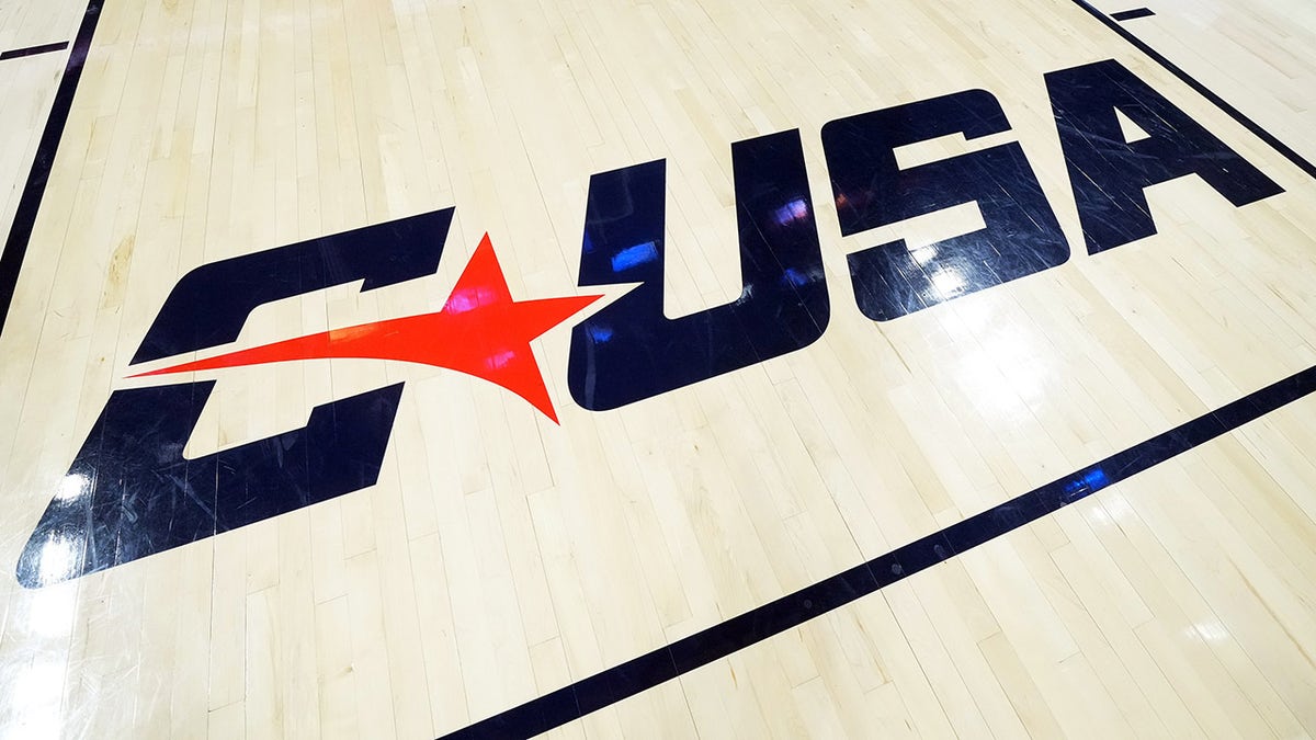 The CUSA logo on the floor