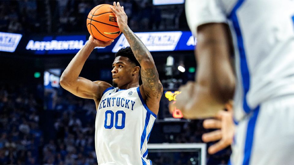 No. 5 Florida beats Kentucky 84-77