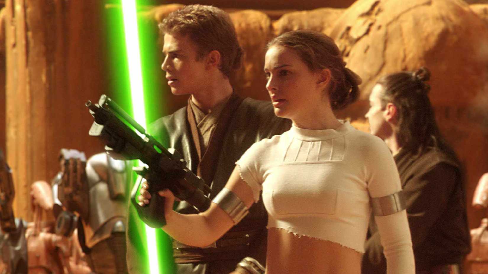 Padme and Anakin at the Battle of Geonosis in Star Wars: Attack Of The Clones.