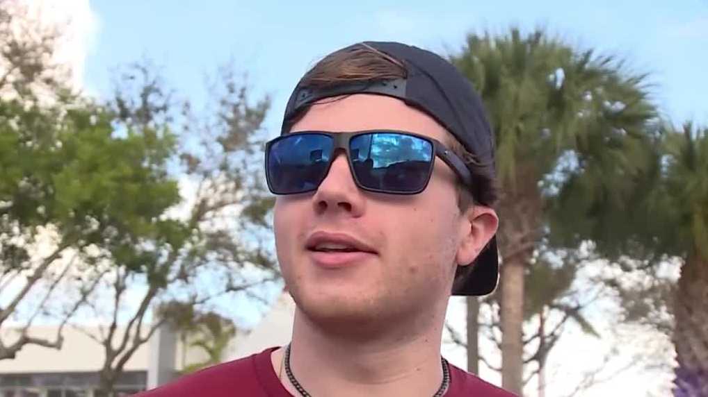 Pilot safely landed a Cessna in Florida after engine failure