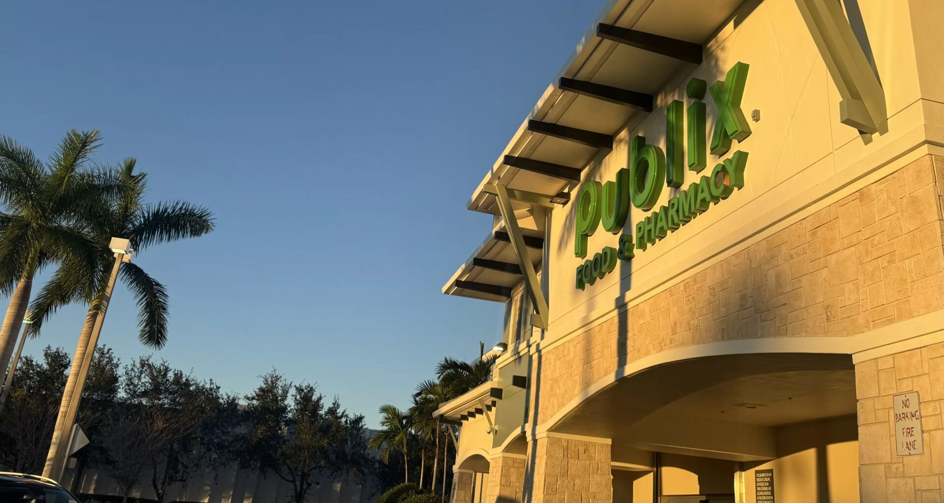 publix facade