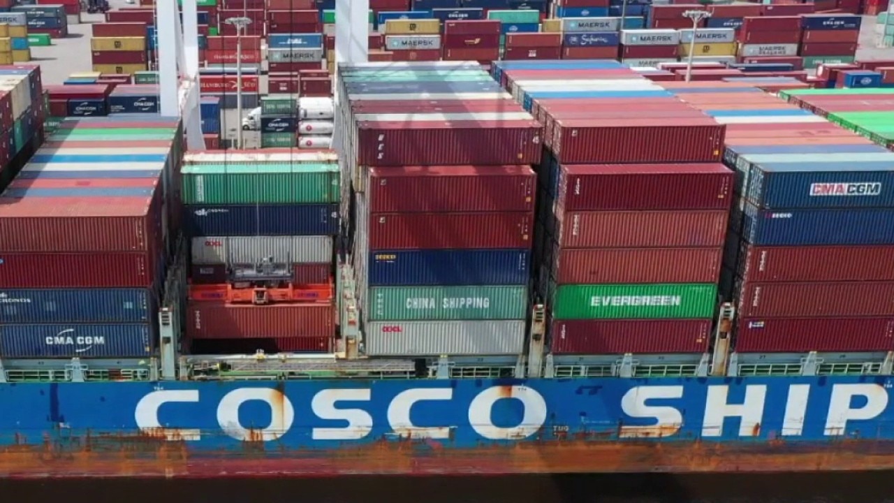 War impacts on oil prices and supply chains