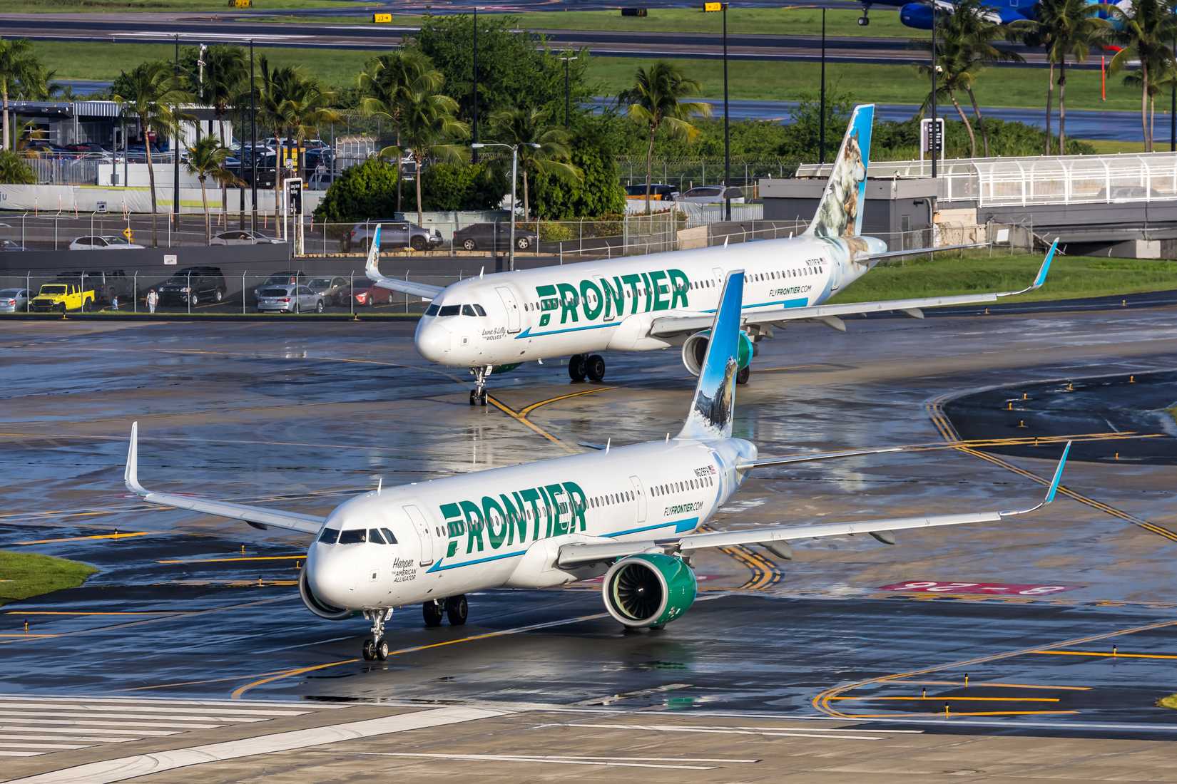 Frontier A321neos Taxiing In San Juan