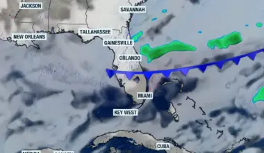Map showing the cold front splitting Florida.