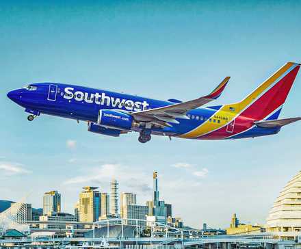 Southwest Boeing 737-700 on initial climb