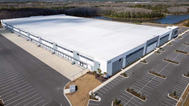 Aerial image of the Beachline Logistics Center, a 439,945-square-foot industrial facility, located at 8660 Transport Drive in east Orange County, on Wednesday, February 4, 2026. The warehouse could be future location for ICE. (Ricardo Ramirez Buxeda/ Orlando Sentinel)